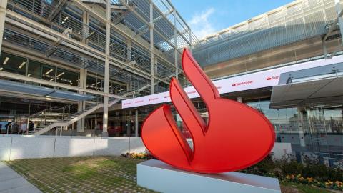 Santander to hold awards ceremony in metaverse
