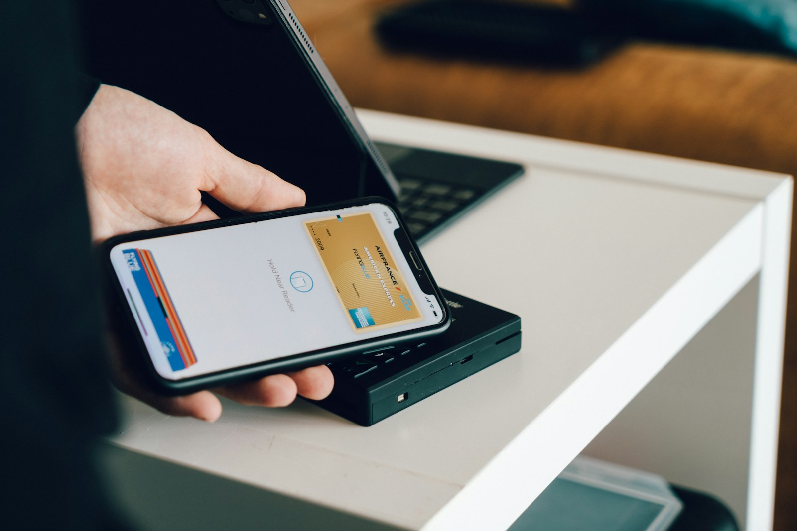 Contactless Cards and Mobile Wallets: How Secure Are They?